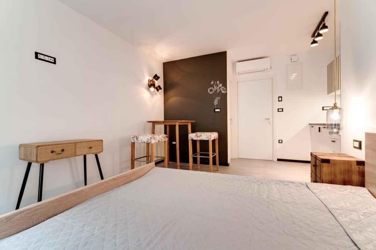 Black & White Apartments 리예카 외부 사진